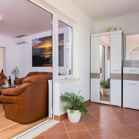 Supetar - Three Bedroom With Terrace And Partial Sea View *