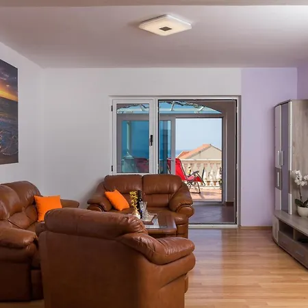 Supetar - Three Bedroom With Terrace And Partial Sea View Apartment Cavtat